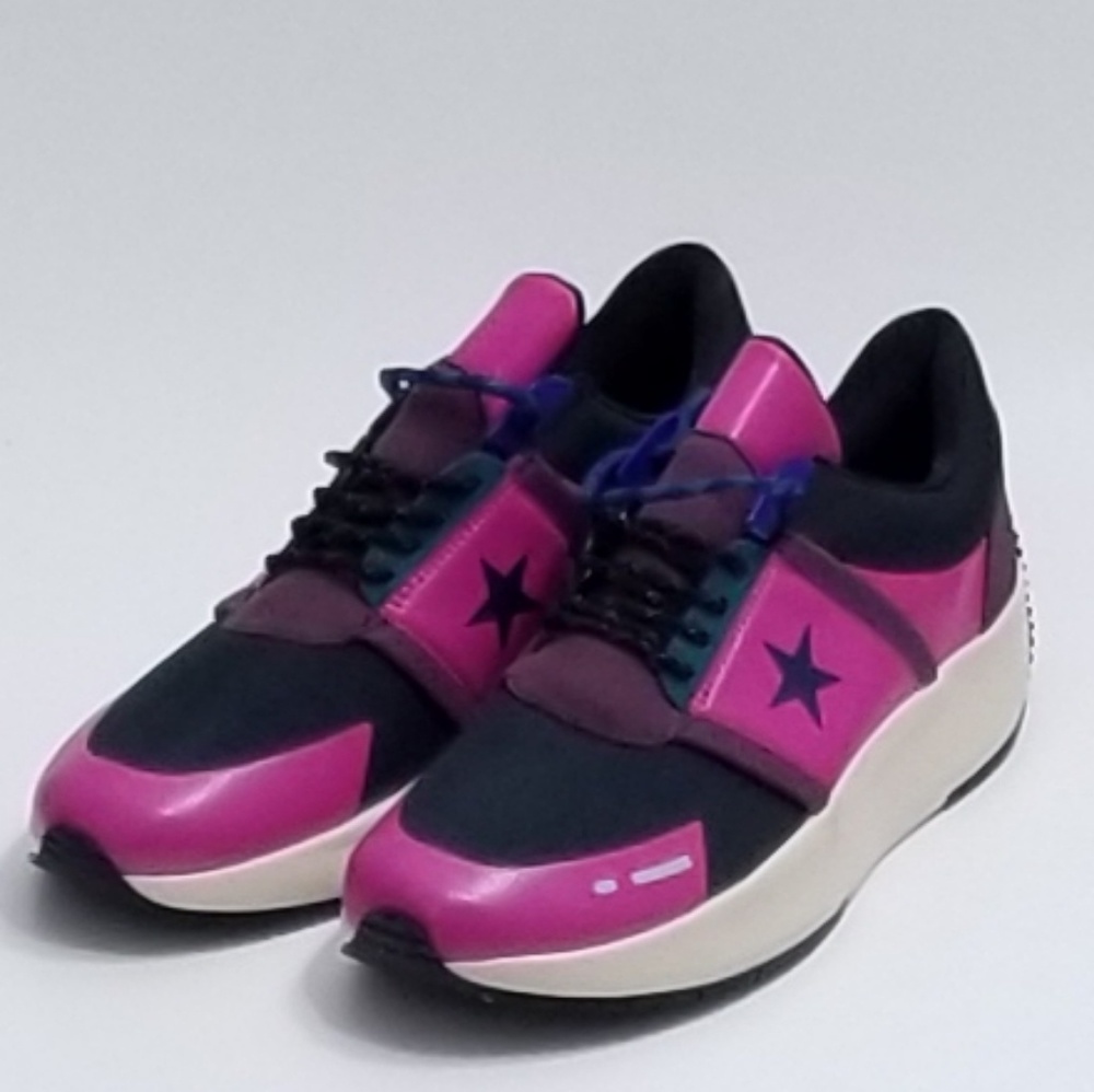 CONVERSE RUN STAR OX MEN SIZE 11 FUCHSIA  BLACK